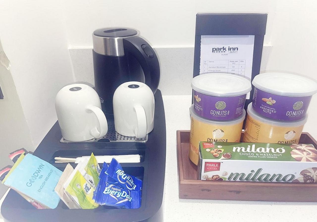 Park Inn by Radisson Surat Bagian luar foto