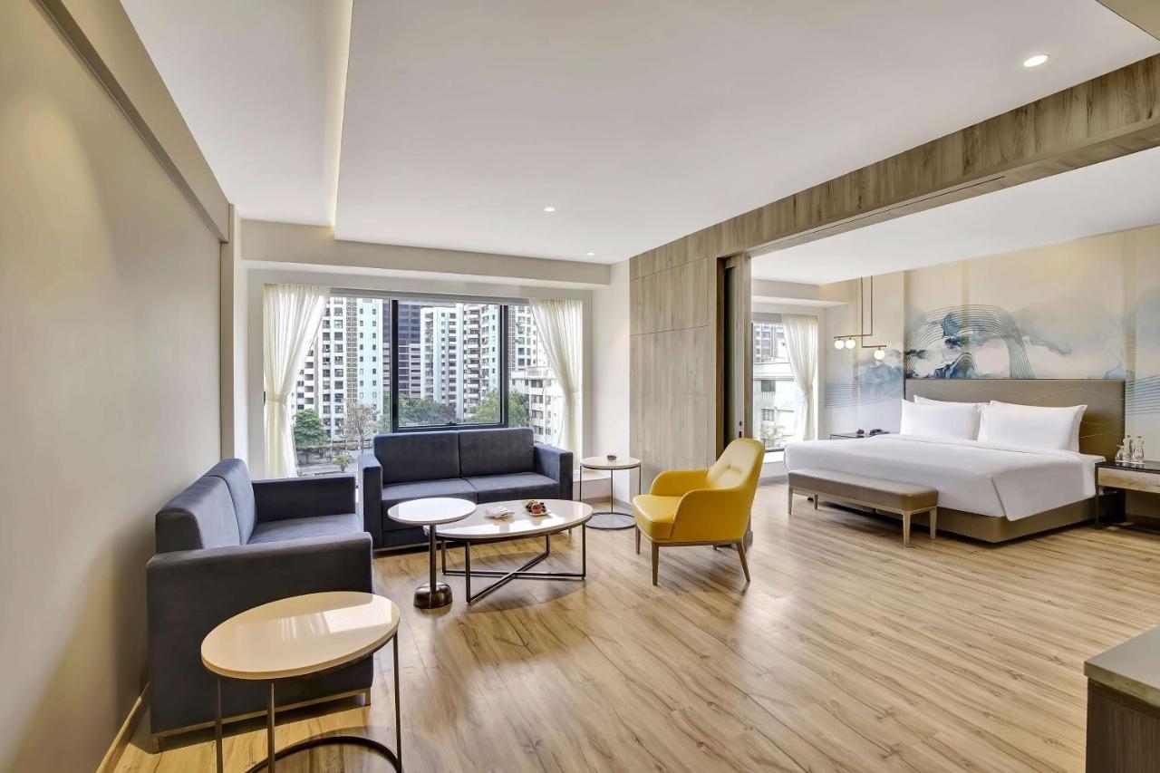 Park Inn by Radisson Surat Bagian luar foto